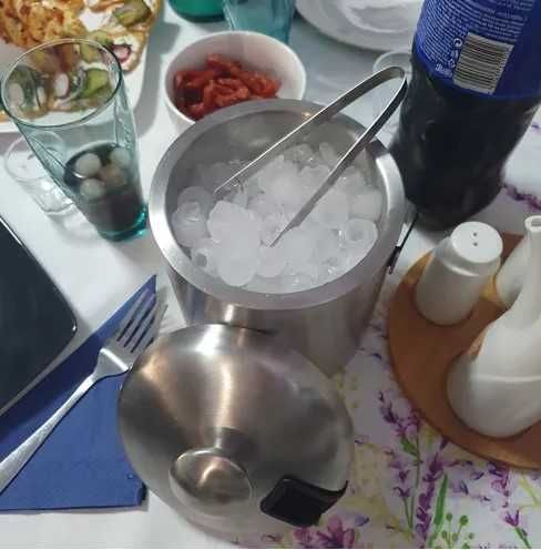 Двустенна термо ледарка за лед с капак, двойни стени, шипка и лъжица