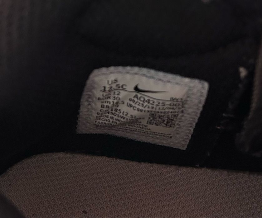 Nike кецове Team Hustle D 9 , номер:30-18,5см- ДОБРО СЪСТОЯНИЕ