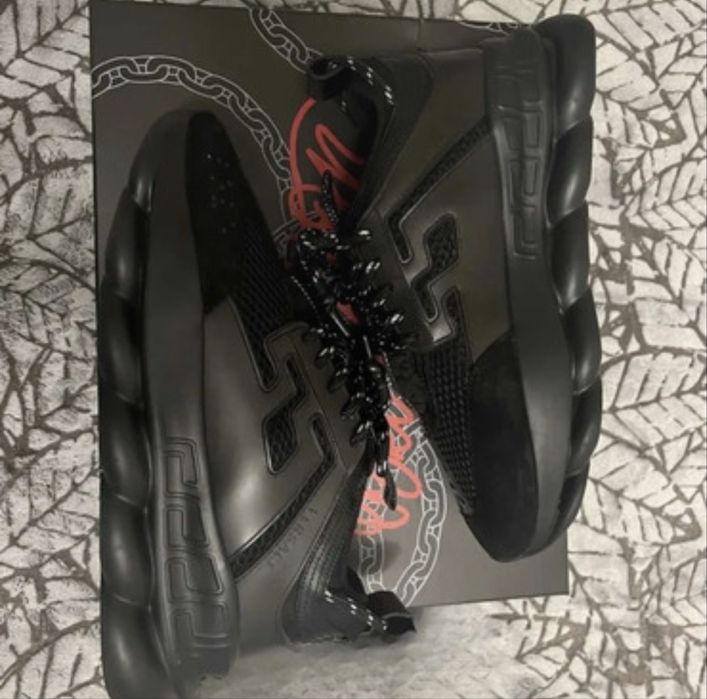 Versace Chain Reaction