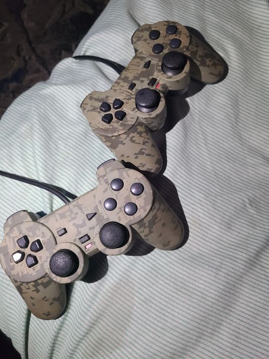 Ps2 playstation 2 sotiladi