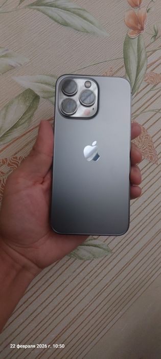 iPhone 13 pro в хорошем состояний