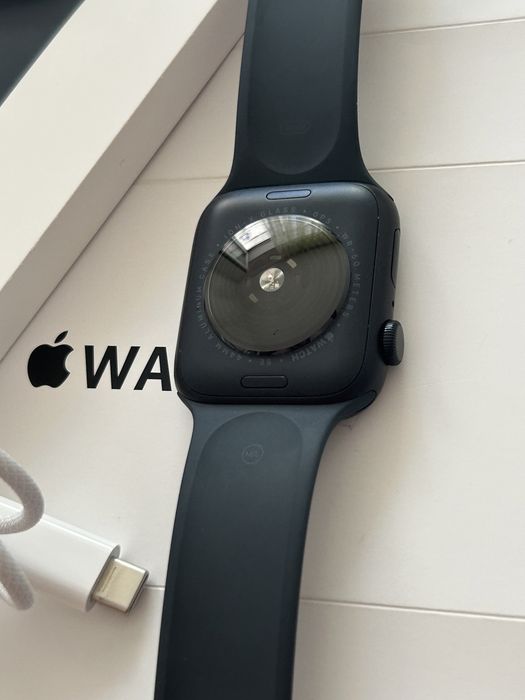 Apple Watch SE 3 gps 44mm новые