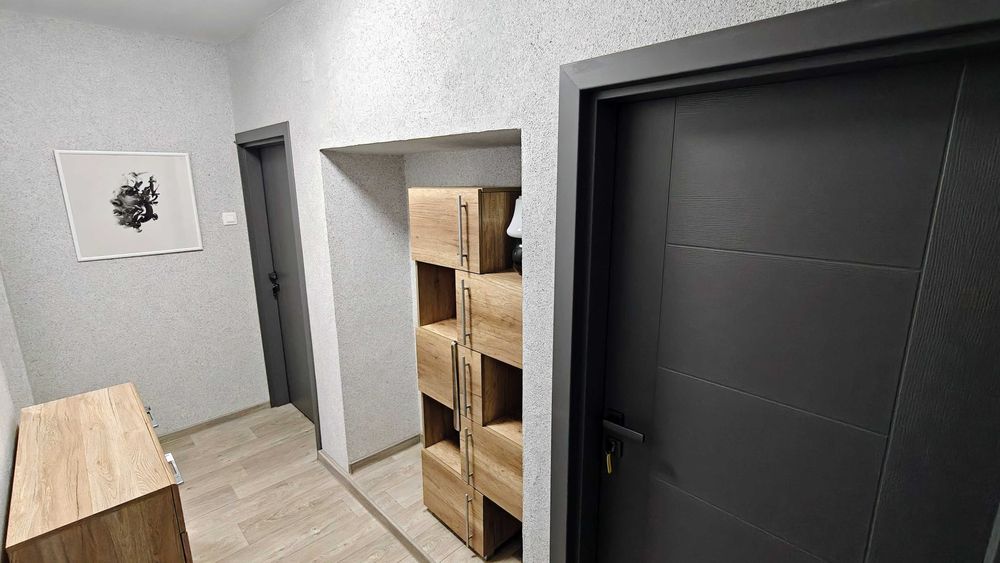 Дава се под наем Четиристаен апартамент в Варна, Левски - 100 кв.м за 900 € - Снимка #12