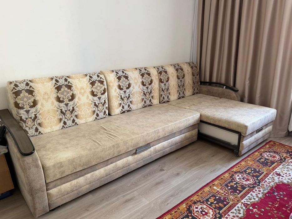 Диван б/у, 3м угловой
