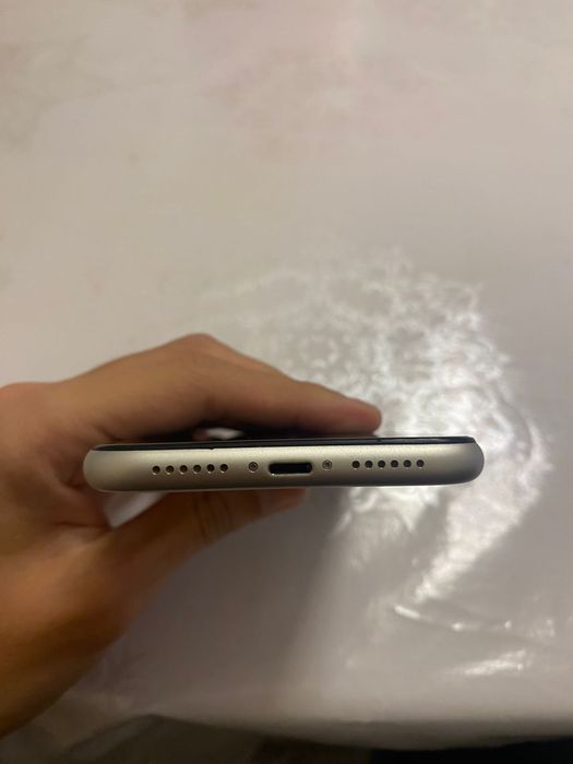 Айфон 11 не про, про мах