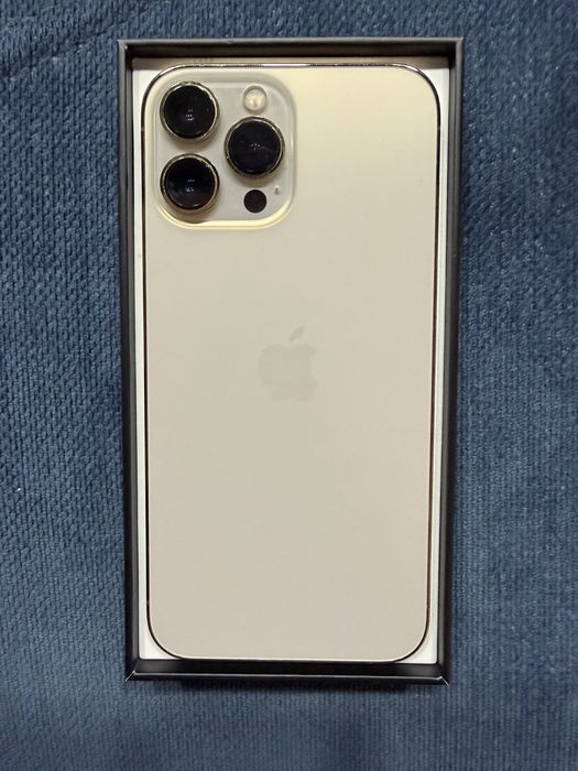 Продавам iPhone 13 Pro Max 256GB – Много добро състояние