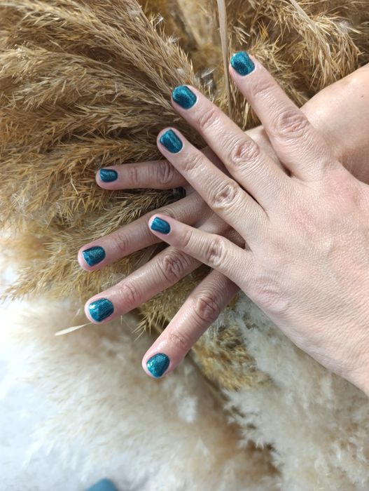 Нужны модели, оплата только за материал 2000