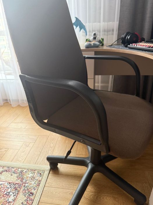 Кресло офисное БУ