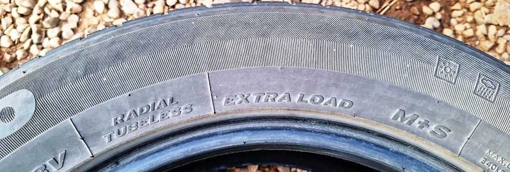 Покрышки 235 х 55 х 17, резина мягкая, почти новая, 2022г. Малибу 2