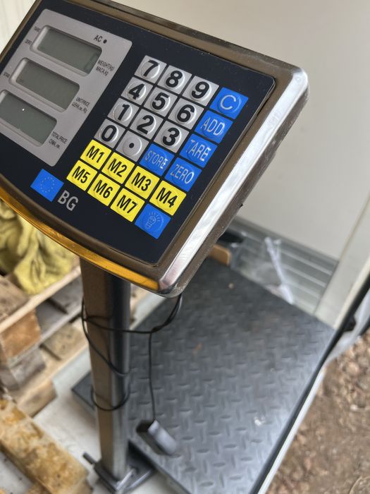 Професионален електронен кантар KraftWorld – до 350 кг