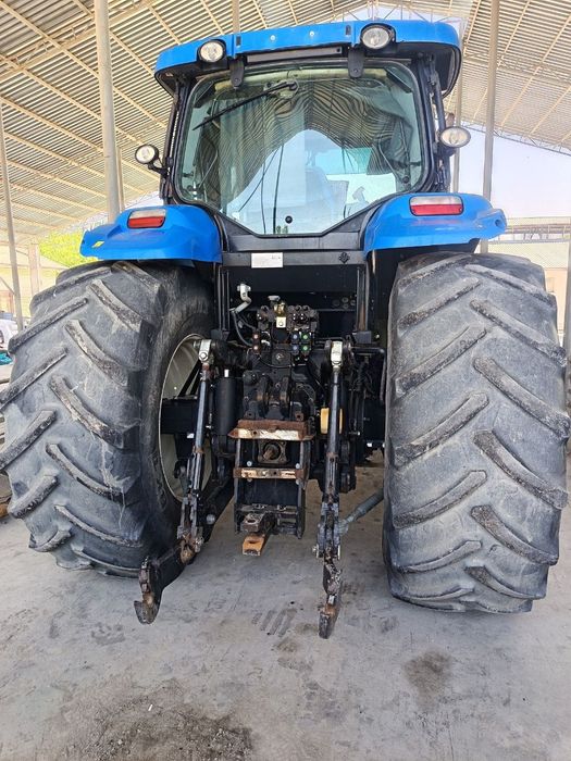 New Holland 7060