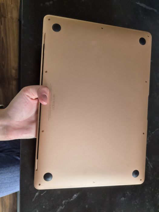 MacBook Air Retina 13” 2019 Rose Gold – i5, 8GB RAM, 256GB SSD