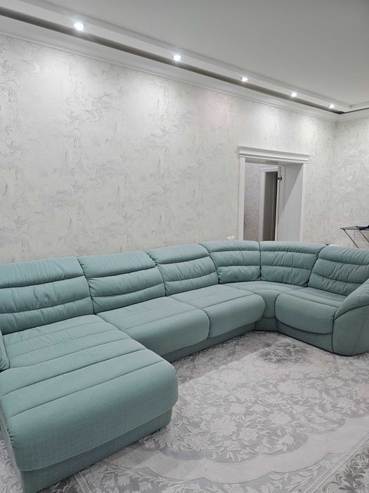 Мебель для гостиной. Диван угловой.