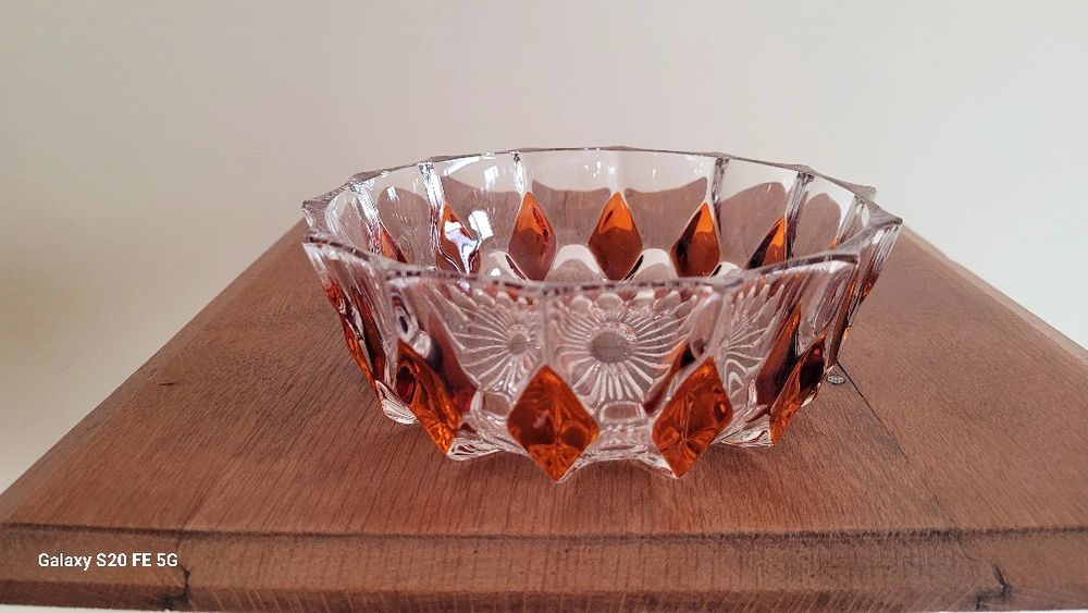 Декоративна кристална купа,бонбониера