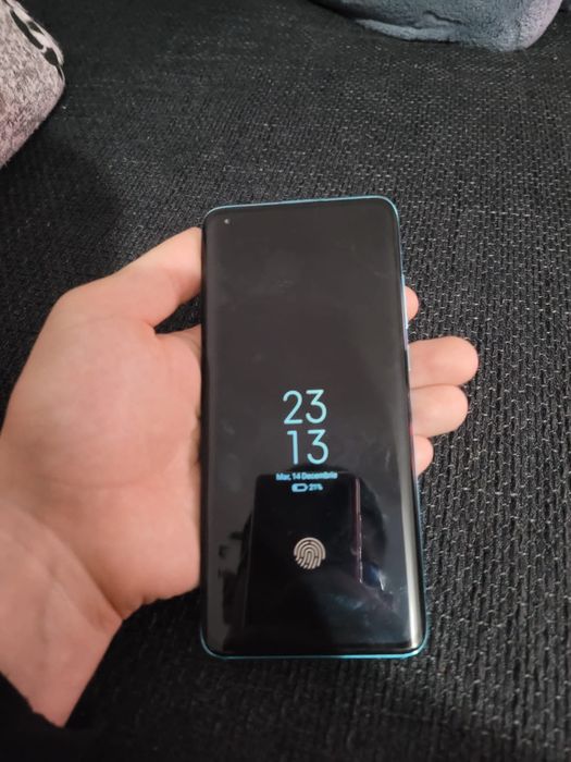 Vând sau schimb Xiaomi Mi 10 5G + căști + smartwatch