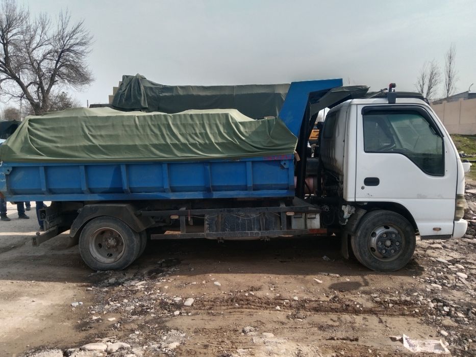 Isuzu samasval avtobusdan yegilgan yili 2000