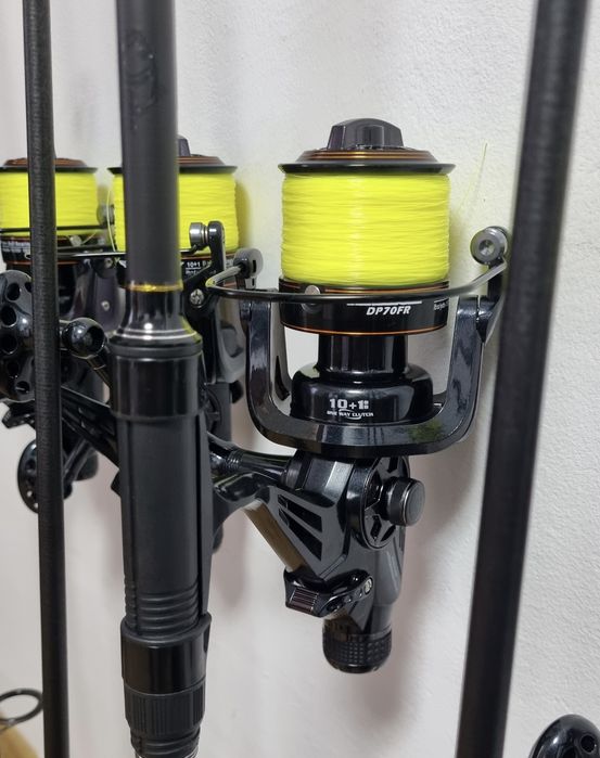 SET 4 Lansete Crap FL VIPER 3.90m 3.5 LBS + 4 Mulinete AVIATOR DP70