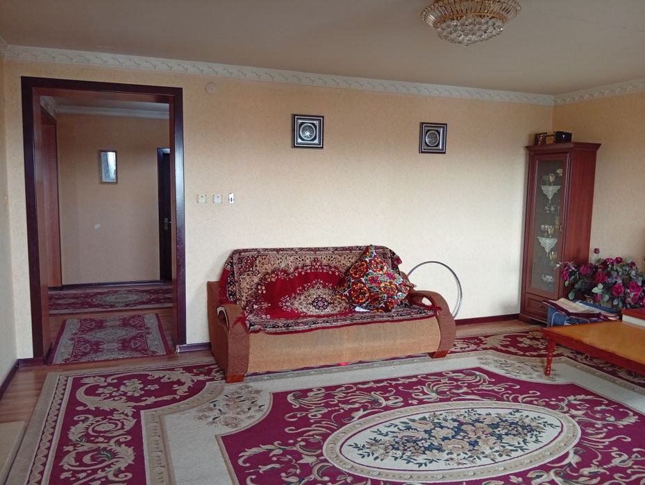 Срочно! Продаётся своя 4-комнатная квартира в центре Ташкента (Ц-12)