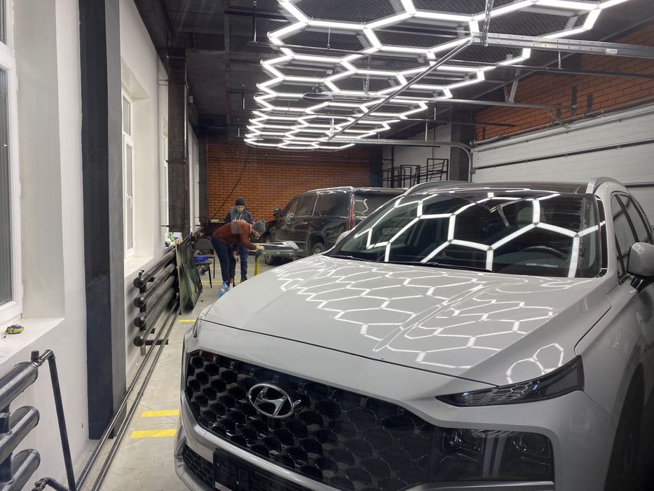 Замена стекла на левом берегу • Автостекла в наличии