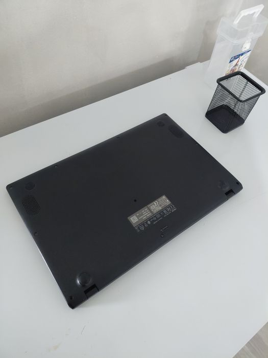 Ноутбук Asus e510