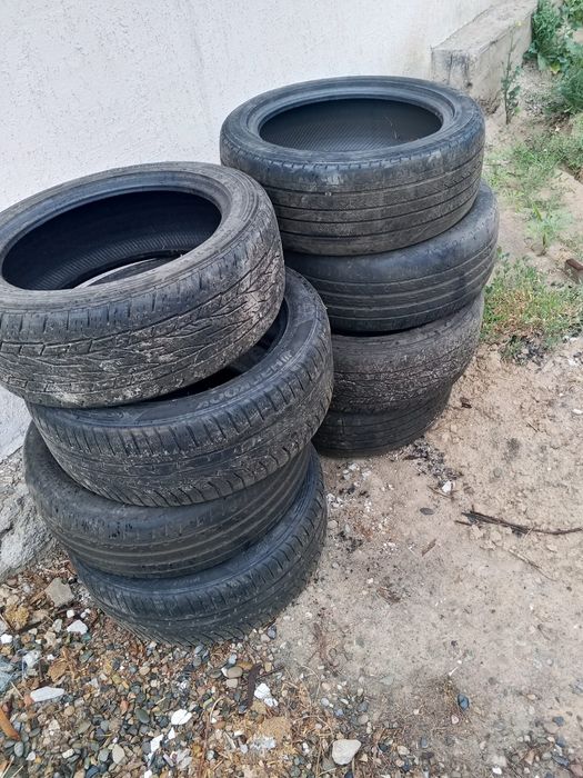 Продам резину 215/50/17