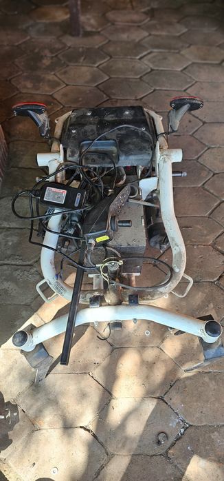 Vând Scaun cu rotile VERMEIREN FOREST