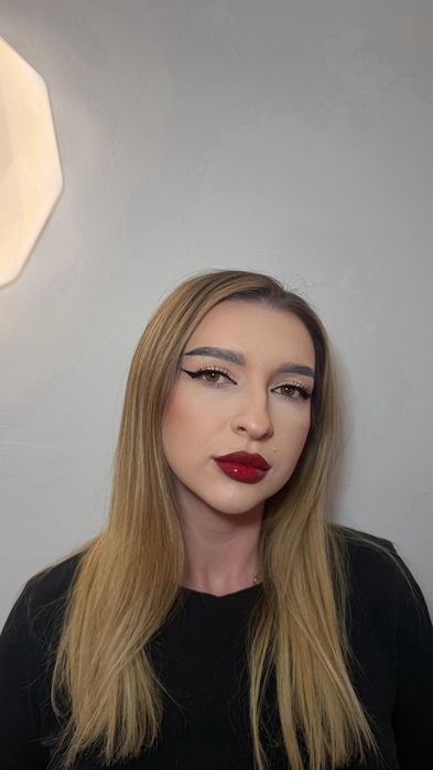 Make - up 150 RON