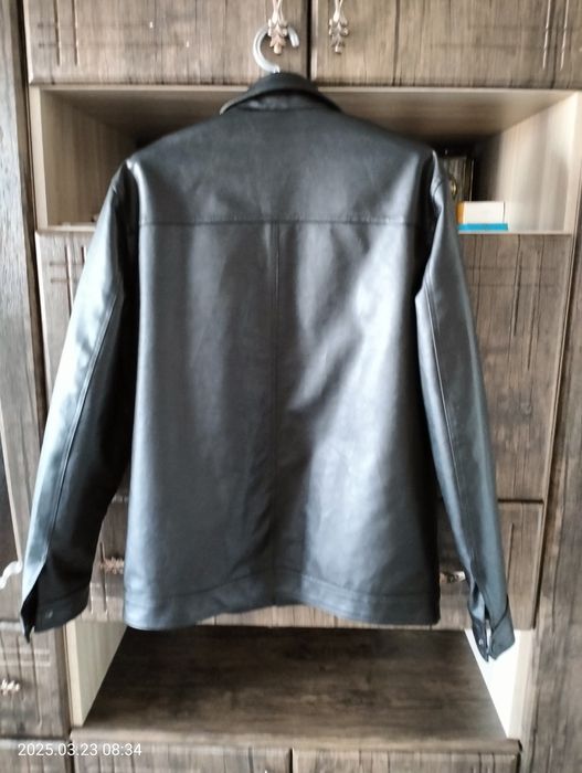 Продам новую куртку
