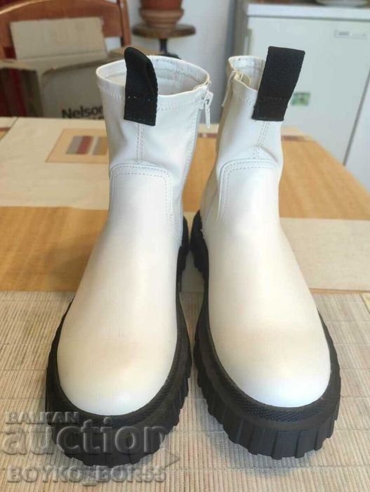 Оригинални Нови Дамски Маркови Обувки ZARA Зара 38 номер