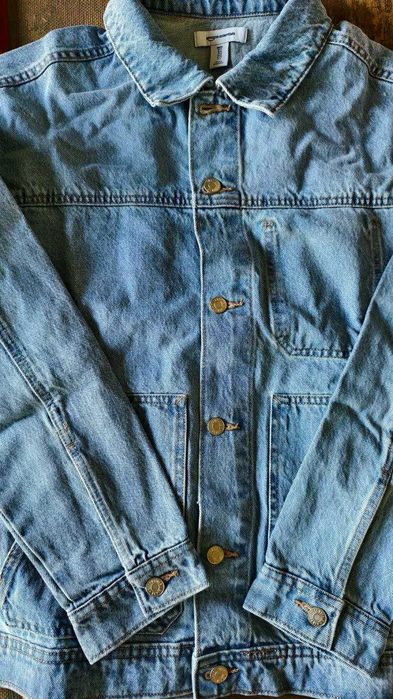 Комфортная джинсовая куртка на весну - осень