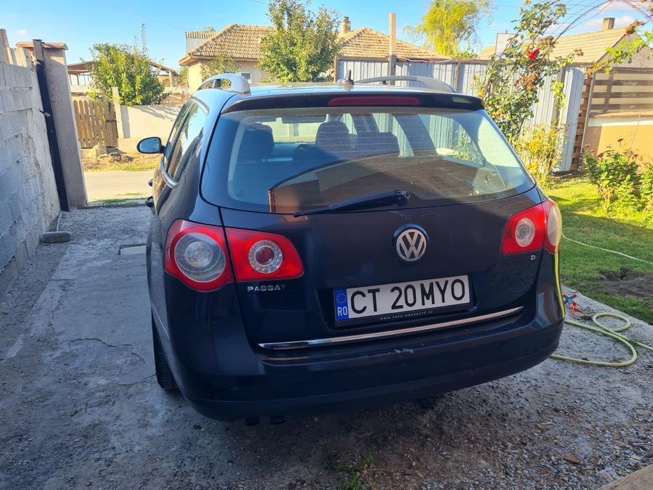 Vând păsat b6 an foarte bună stare