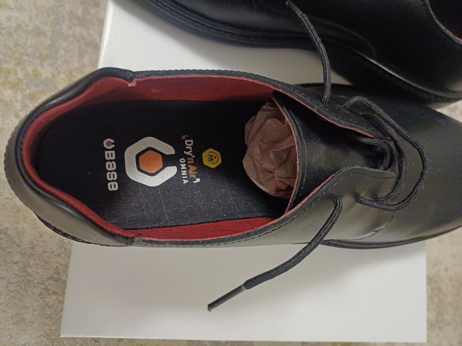 Pantofi premium protectie cu bombeu,43!
fara metal, Cosmos, S3, 43