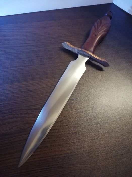 Кинжал, кама, острие