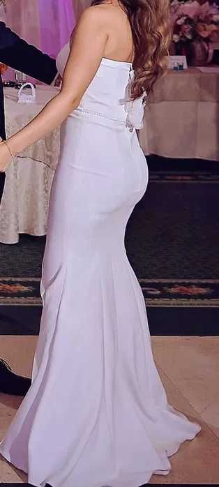 Vând rochie de mireasa 2 in 1 +voal cu flori 3D White Lady