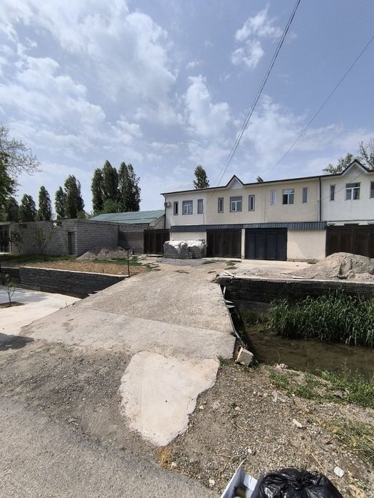 Продается квартира Дуплекс катеджного типа. 2-х этажный  3 комнаты.