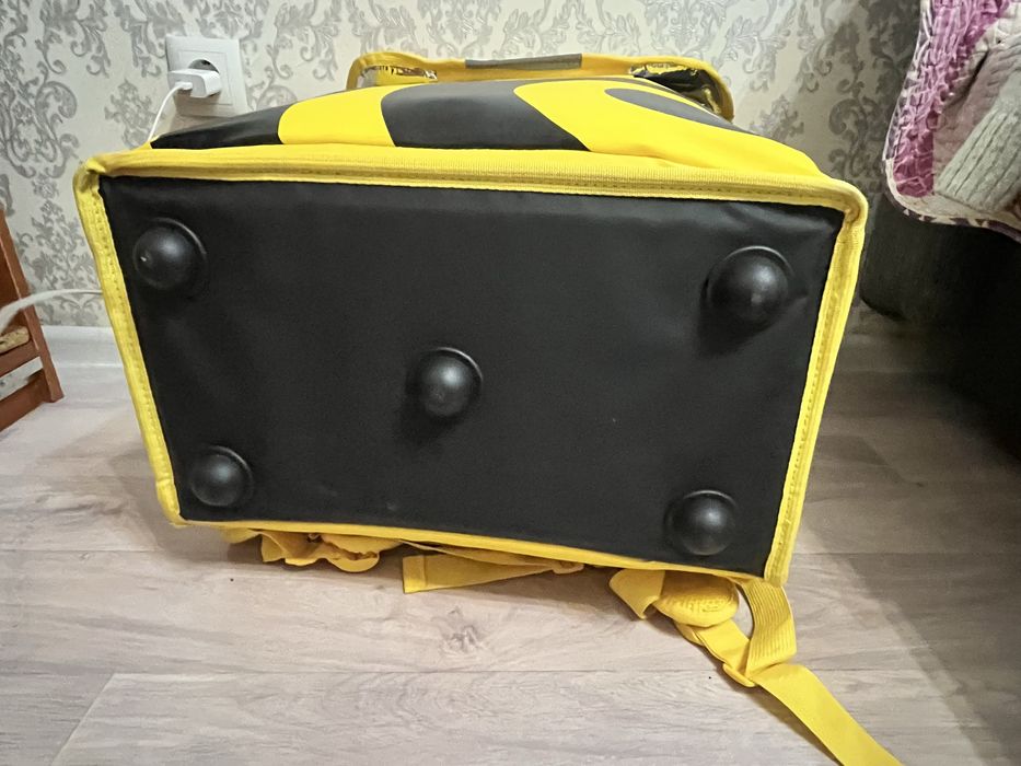 Продается новая термосумка яндекс