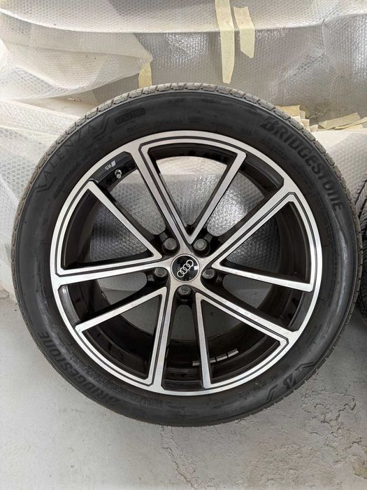КАТО НОВИ! ОРИГИНАЛНИ Джанти за Audi Q5 с НОВИ гуми