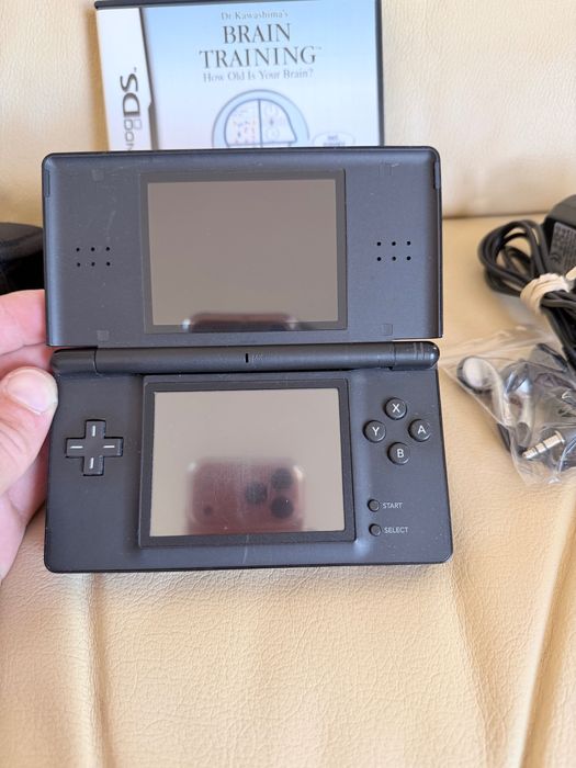 Nintendo DS Lite