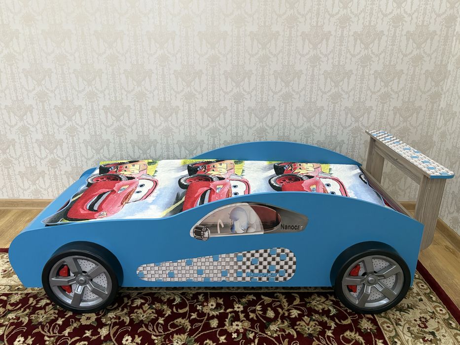 Детский машина диван