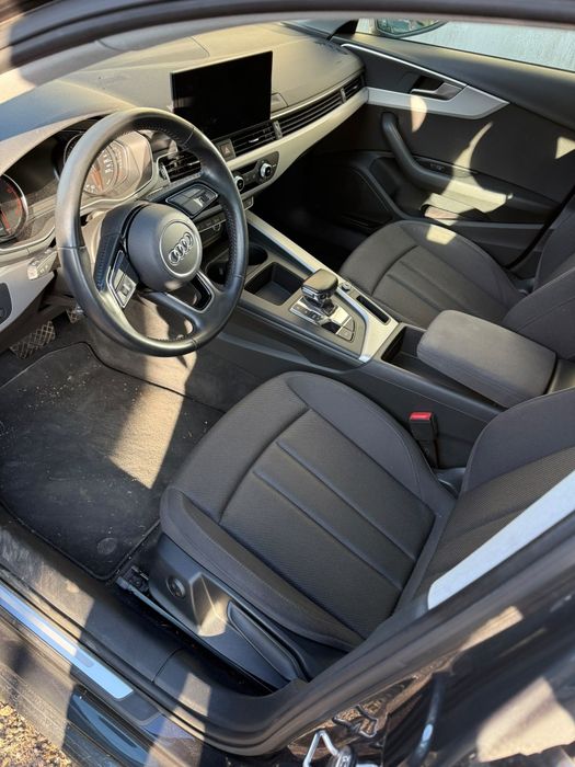 AUDI A4 2022 — imagine 3