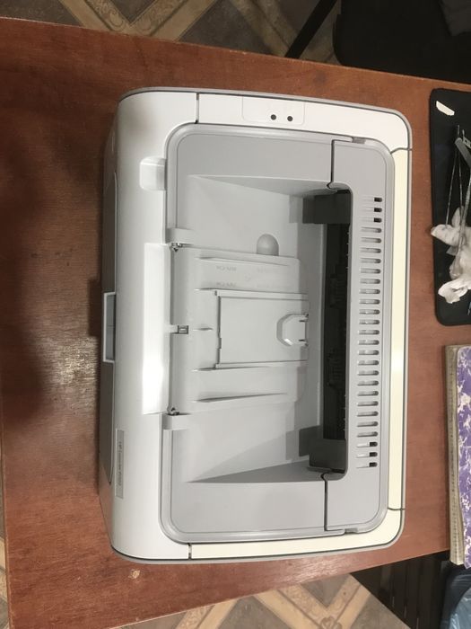 Hp laserJet P1102 Sotiladi