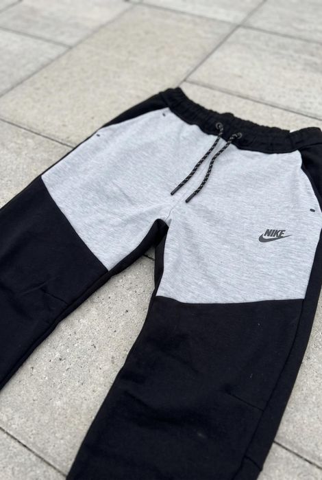 Trening Nike Tech Negru Gri - Set complet