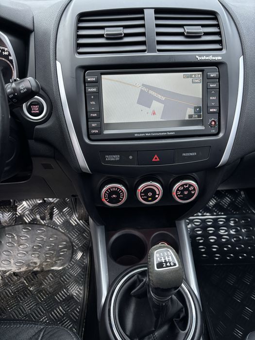 Mitsubishi ASX 2011 Euro 5 1.8 di-d Xenon Piele Panoramic Navi Camera