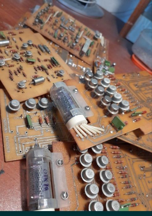 Прием плат и радиодеталей