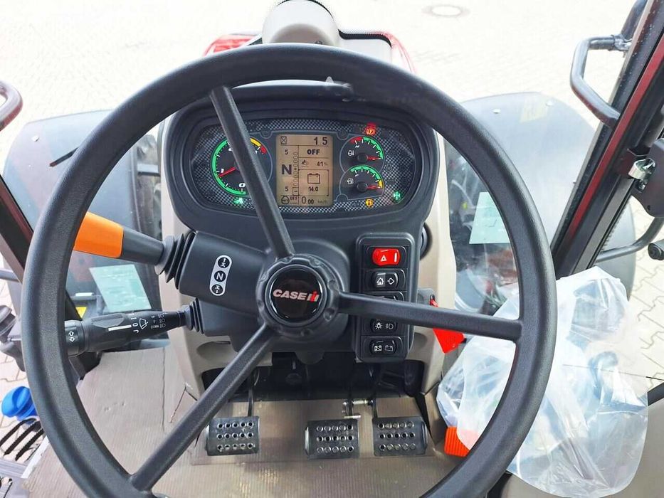 Новый трактор колесный Case IH FARMALL 120 M