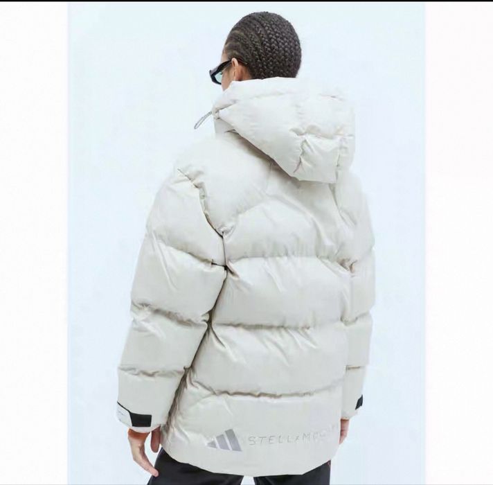 Продам пуховик adidas by stella mccartney