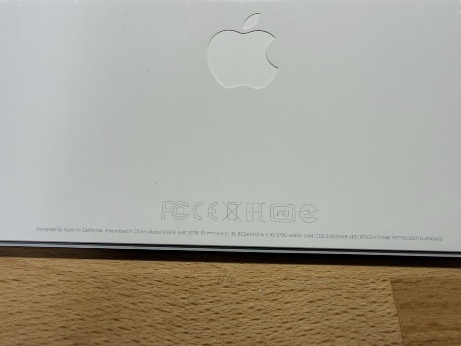Безжична клавиатура Apple Magic Keyboard с Numeric Pad