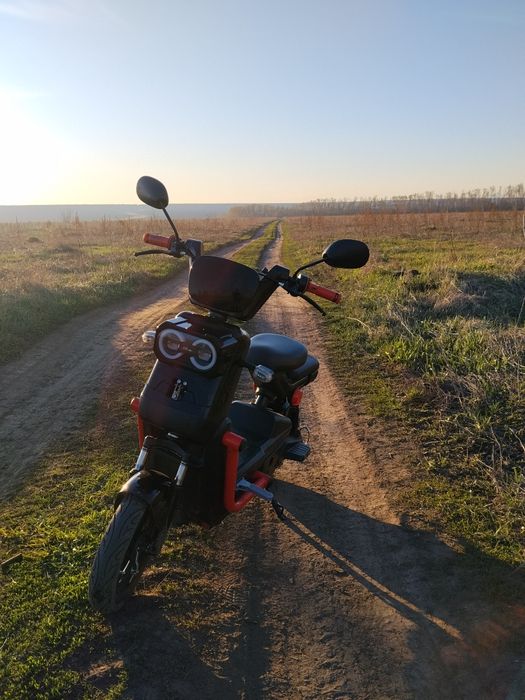 Продам электровелик танк 108
