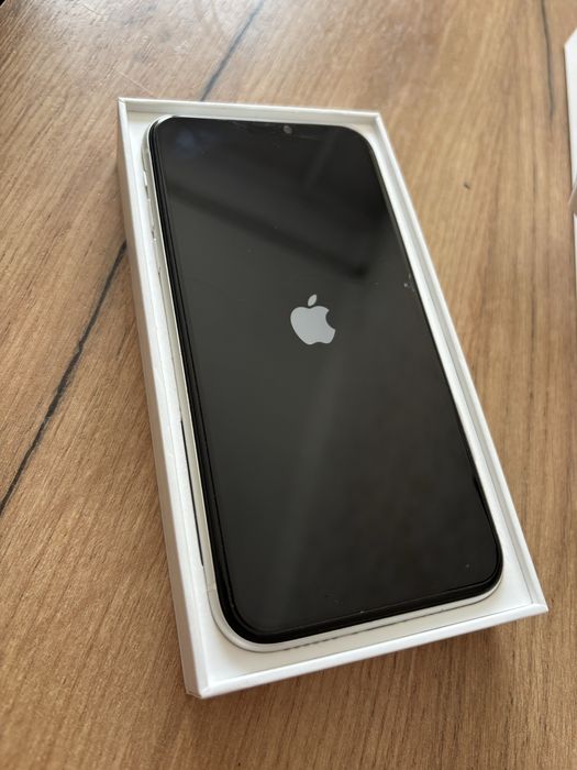 Продам iPhone 11 128гб б/у
