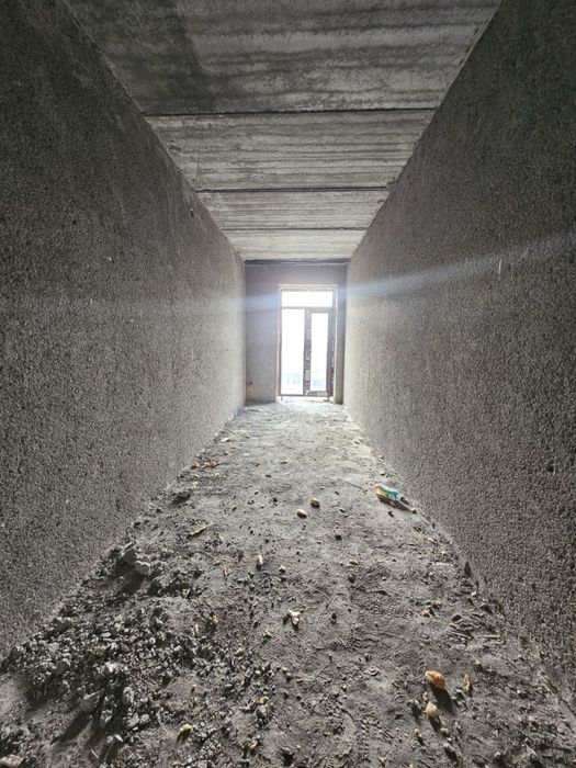 Коробка квартира сотилади